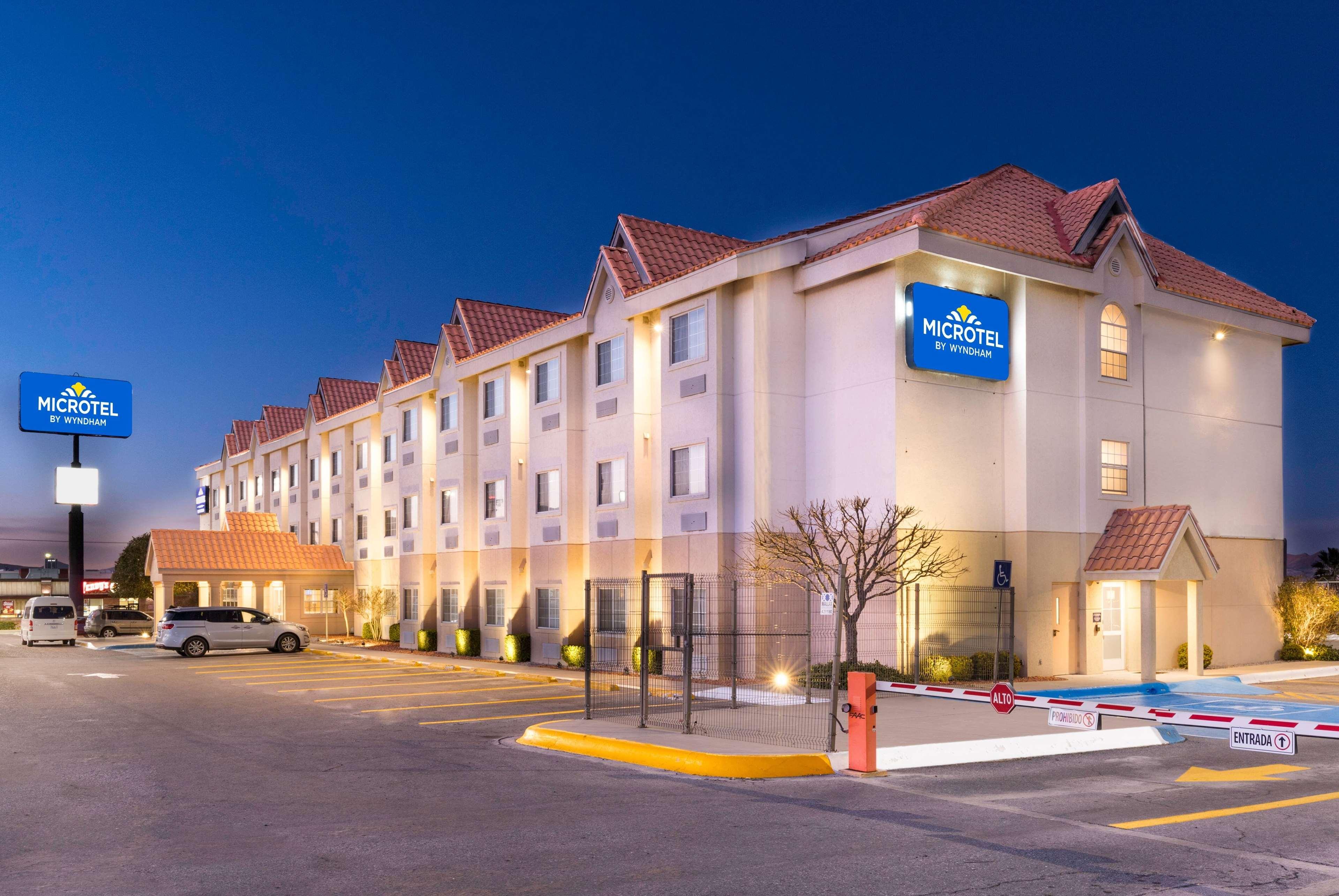 Microtel Inn & Suites By Wyndham Чіуауа Екстер'єр фото